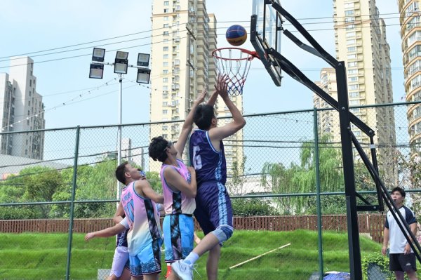 “境享当夏”燃卡狂欢季闭幕，近500场赛事劝诱参与东谈主次超10万